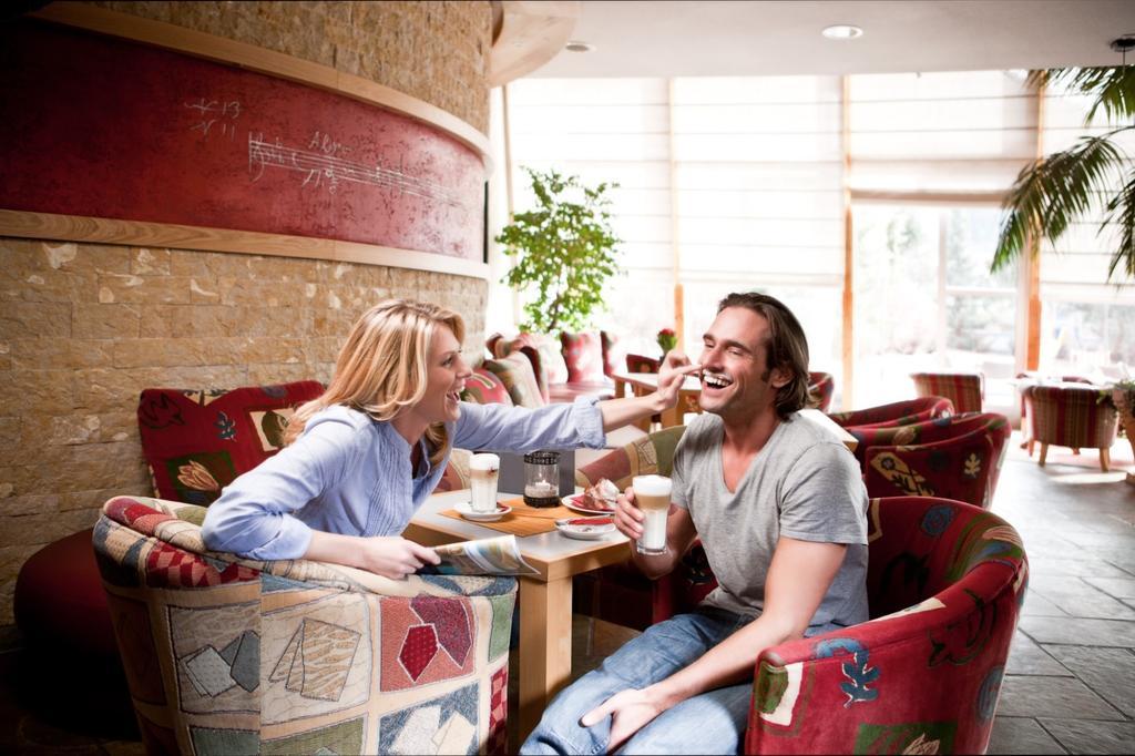 Familien Hotel Mozart Ried im Oberinntal Exterior foto