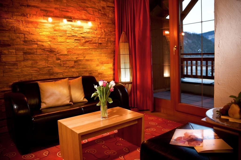 Familien Hotel Mozart Ried im Oberinntal Exterior foto